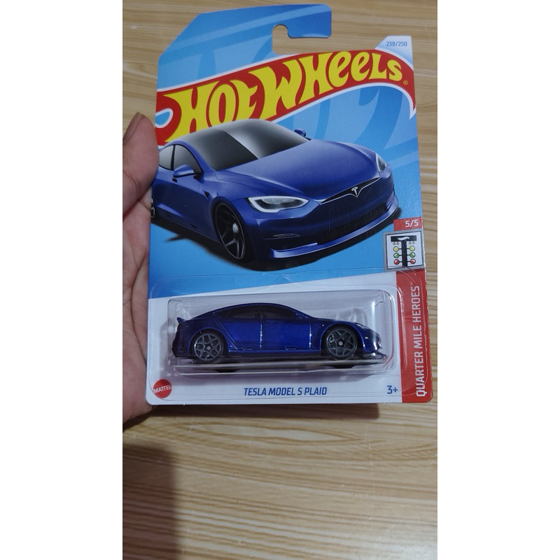 Hot Wheels Tesla Model S Plaid