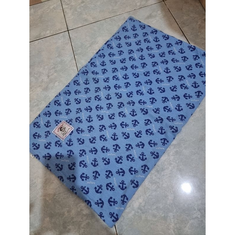 GEOS GENDONGAN KAOS BABY HAI (PRELOVED LIKE NEW)