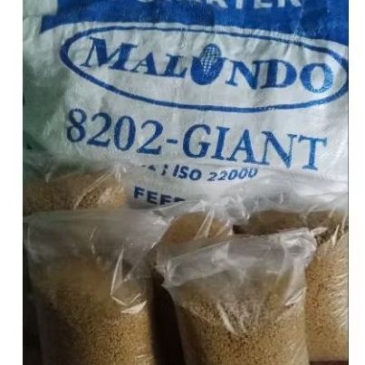 Pur pakan ayam Pur ayam 8202 Malindo.