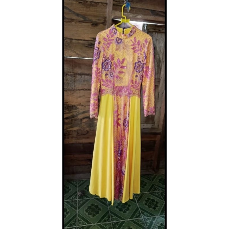 PRELOVED DRESS / GAUN PESTA/WEDDING DRESS