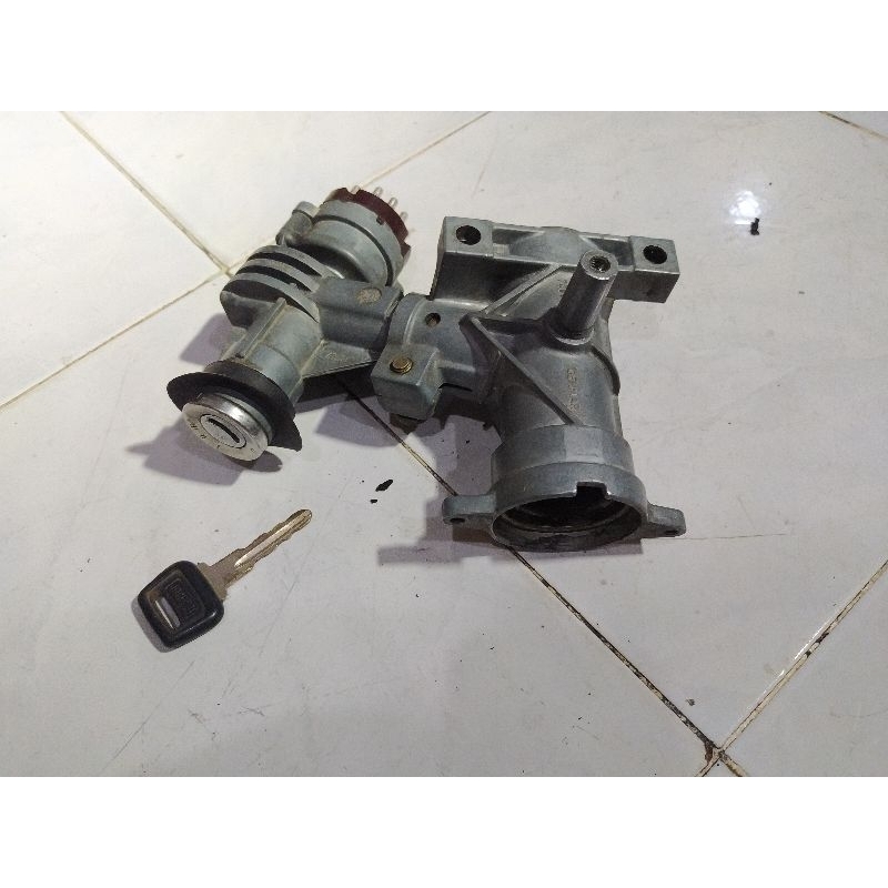 kunci kontak volvo 740