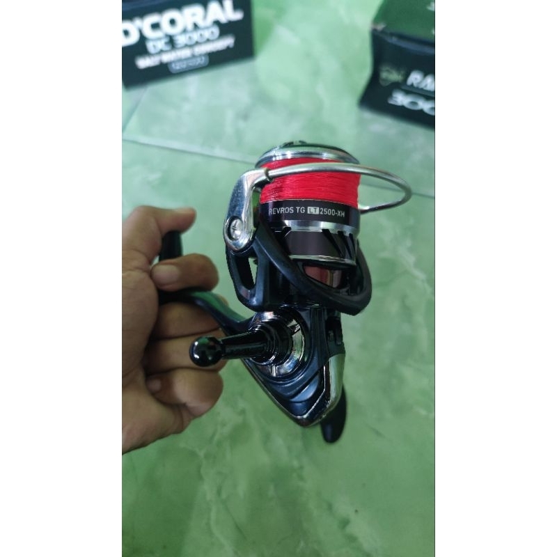 Reel Pancing Daiwa Revros TG LT 2500 second. Batangan