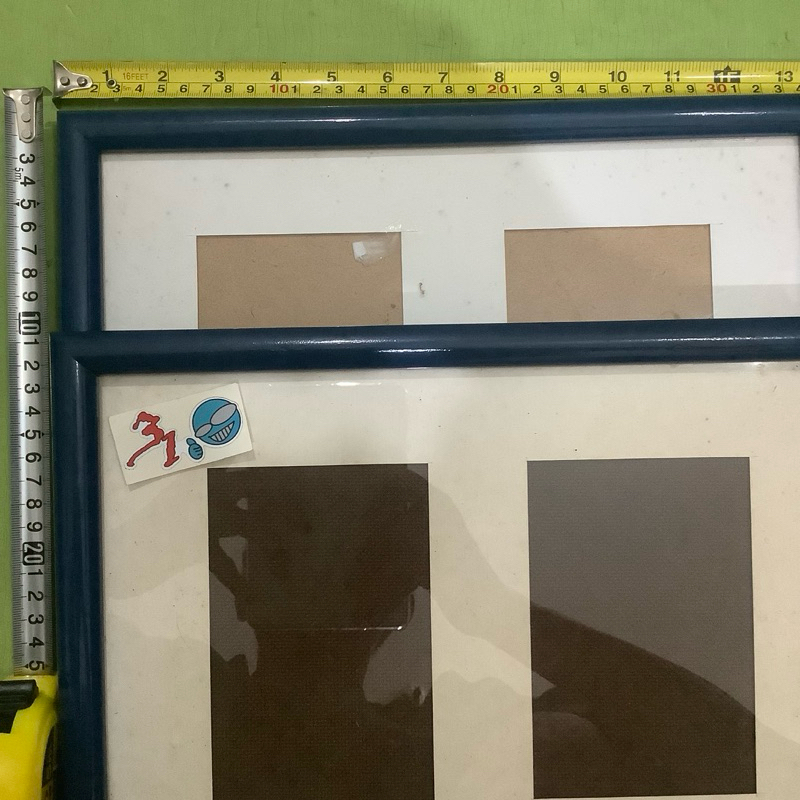 1 set (2buah) frame bingkai figura foto besar 35x25cm
