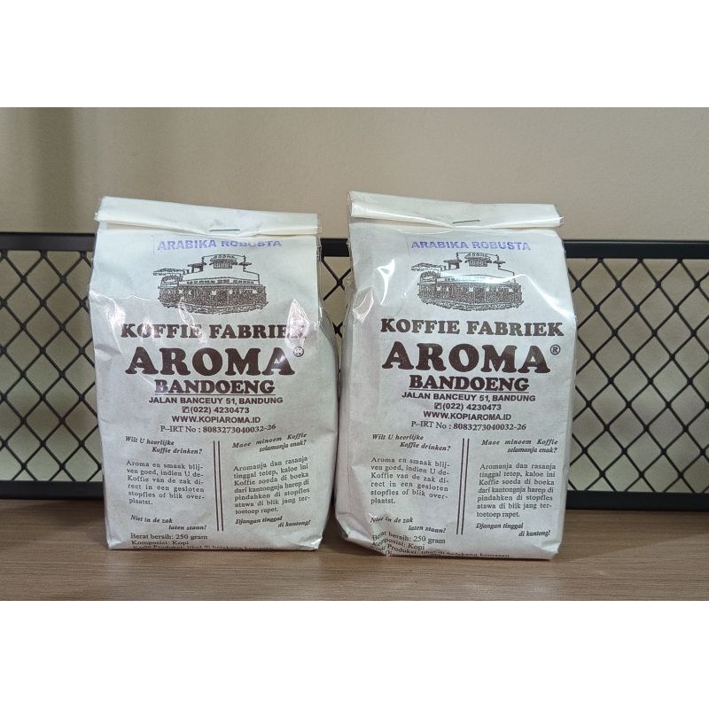 

Kopi Aroma Banceuy Bandung Varian Mix/Moka Arabika Robusta 250 gram giling halus