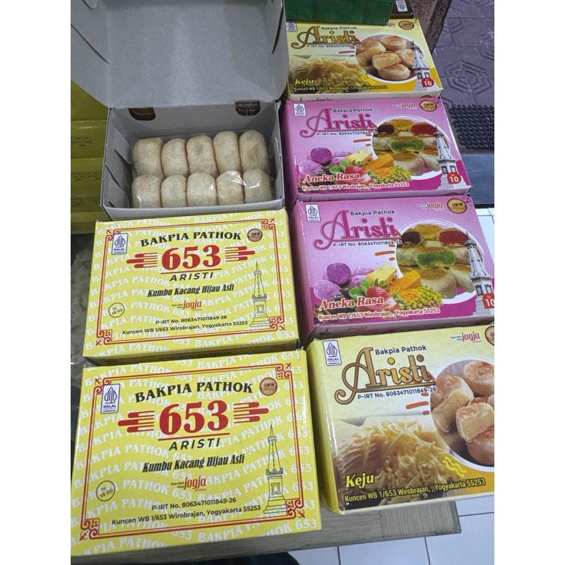 

Bakpia Kering isi 10