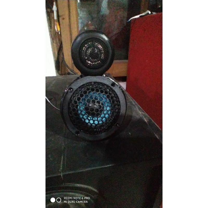 satu set housing tweeter+midrange