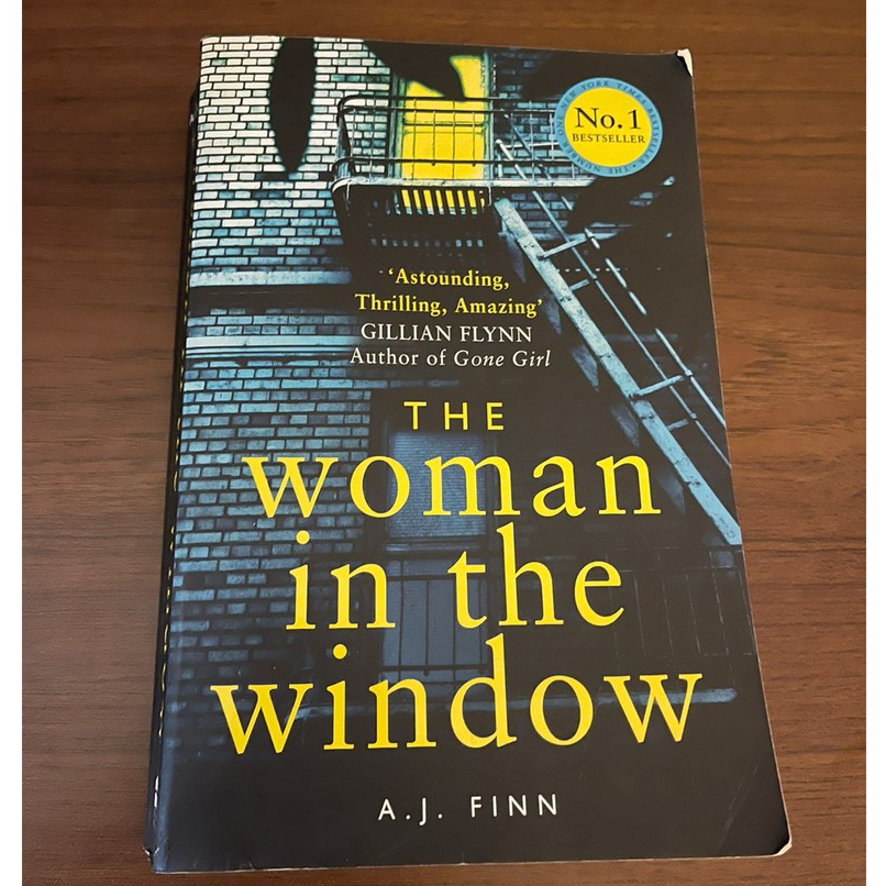 Buku bacaan / Komik / Novel (bahasa inggris) THE WOMAN IN THE WINDOW - A. J. FINN ll preloved