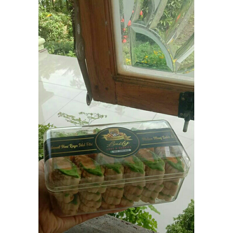 

KUE KERING LEBARAN 2025 COOKIES JAGUNG MURAH BERAT 1 TOPLES -+370 GRAM (baca deskripsi produk)