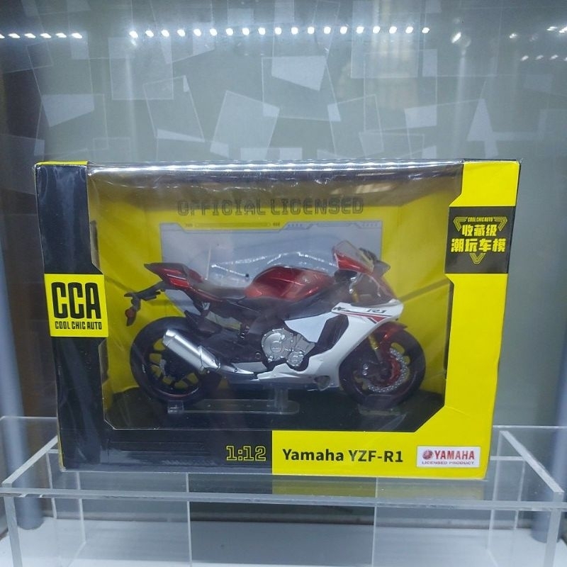 CCA 1:12 Yamaha YZF-R1 Motorcycle red