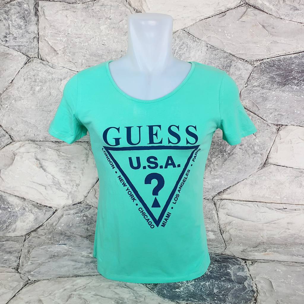 Baju Kaos Wanita / Anak GUESS - Size S / LD 44 cm - Original - Second