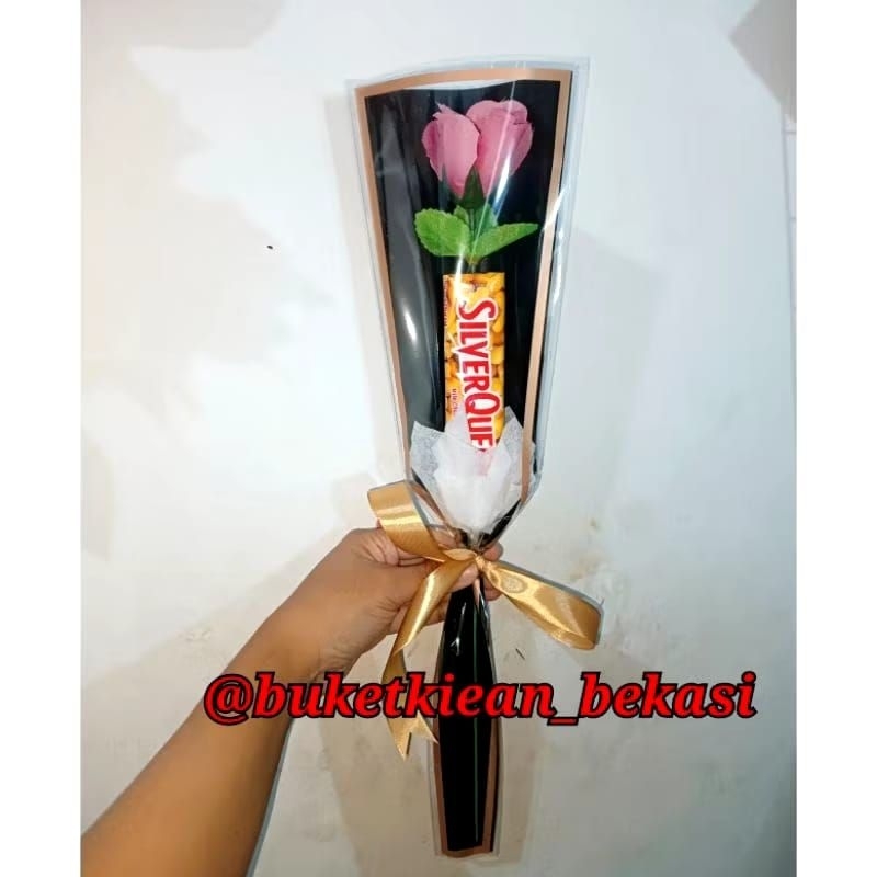 

buket coklat Silverqueen 25gram / buket coklat/ buket hari guru/ buket valentine/ buket hari ibu/ buket wisuda/ buket Snack/ buket mawar setangkai