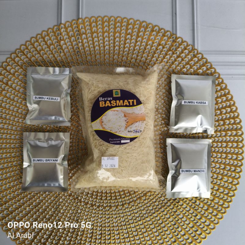 

paket beras basmati 500Grm + bumbu kebuli ,kabsa,mandi briyani.