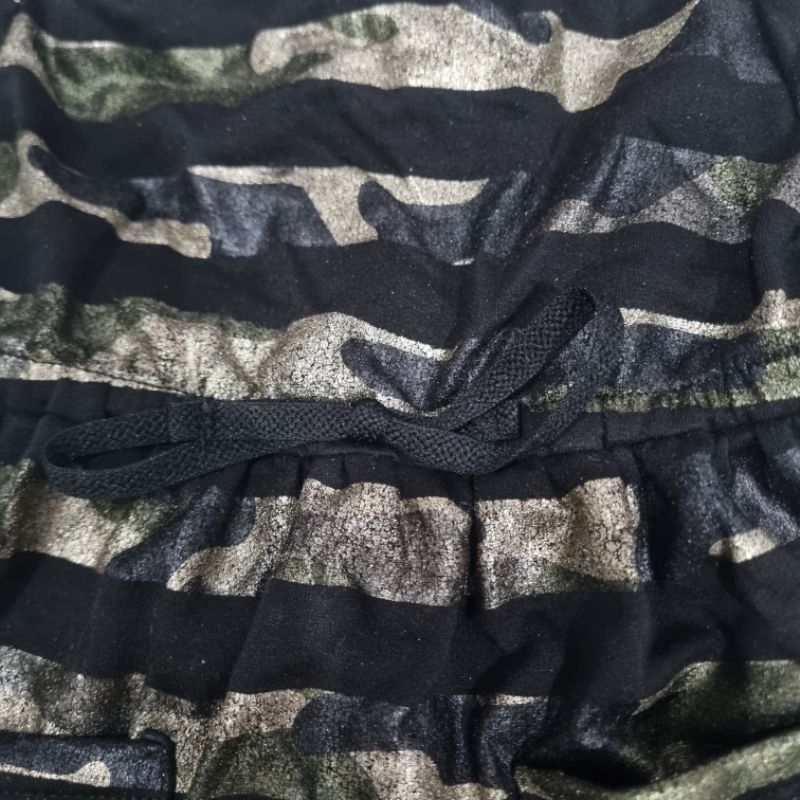 preloved baju anak perempuan motif loreng hitam