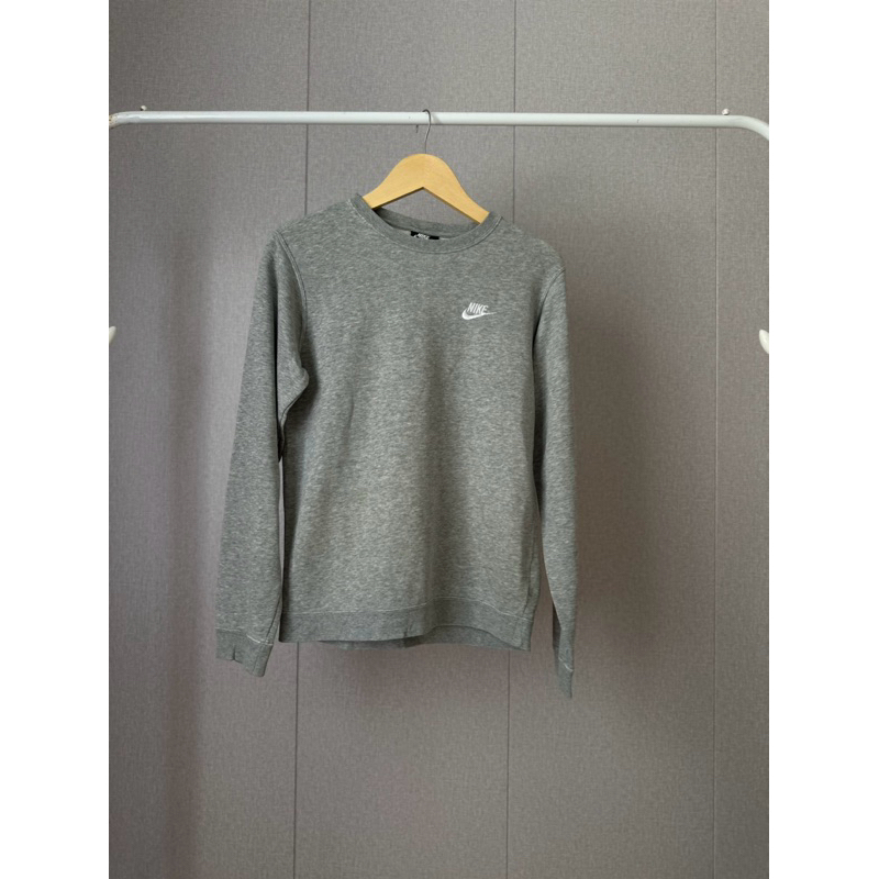 Nike Sweater Abu-abu