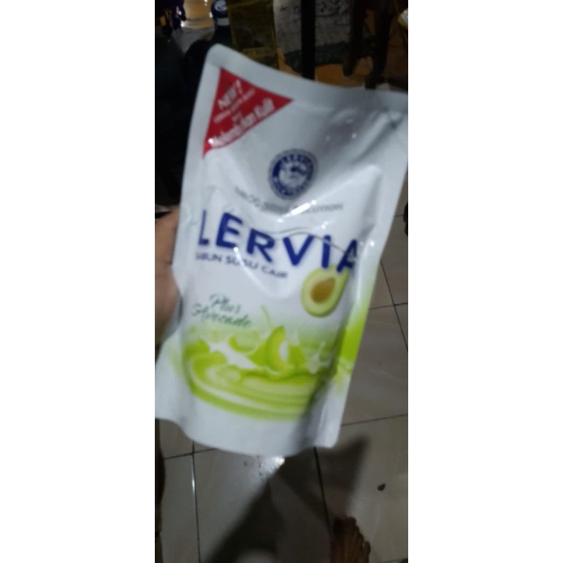 lervia sabun cair 400ml avocado