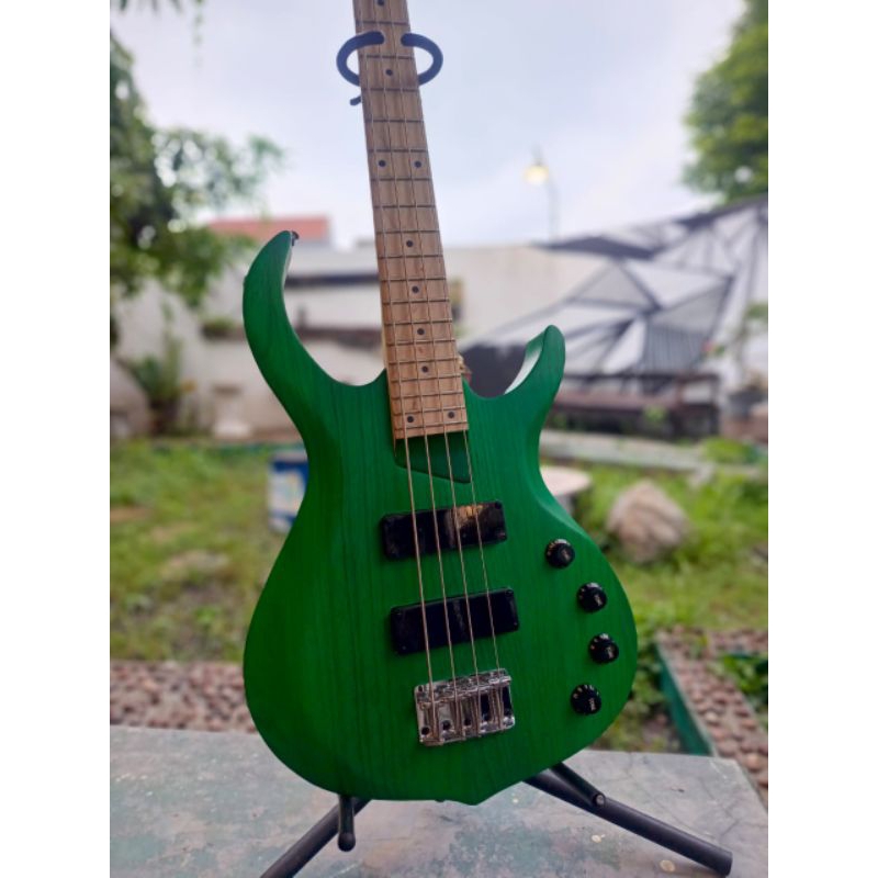 Bass Marcus Miller 4string