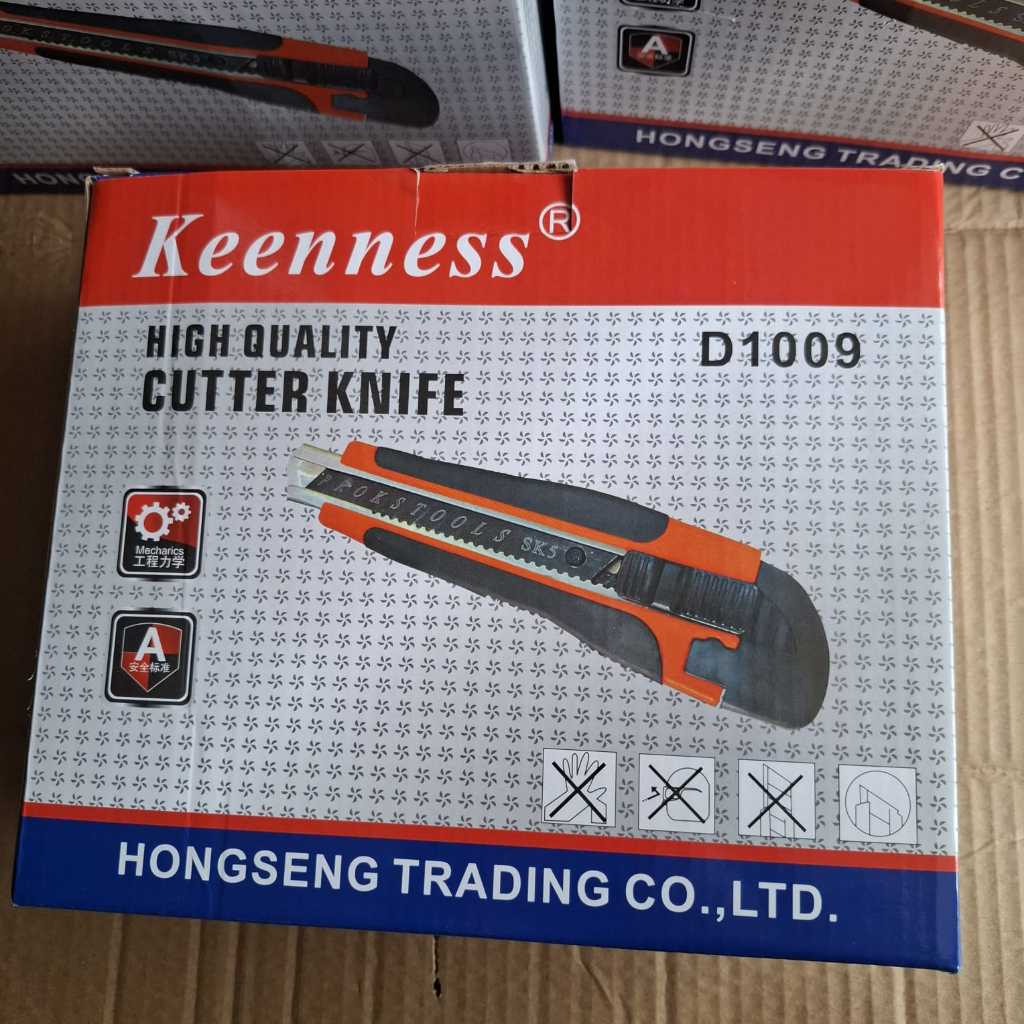 

cutter 18mm Keenness /Dus isi 24pcs/ pisau karter 18mm