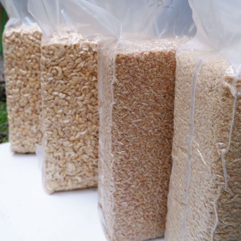 

Kacang Mede patahan mentah Mede patahan 1Kg BB2