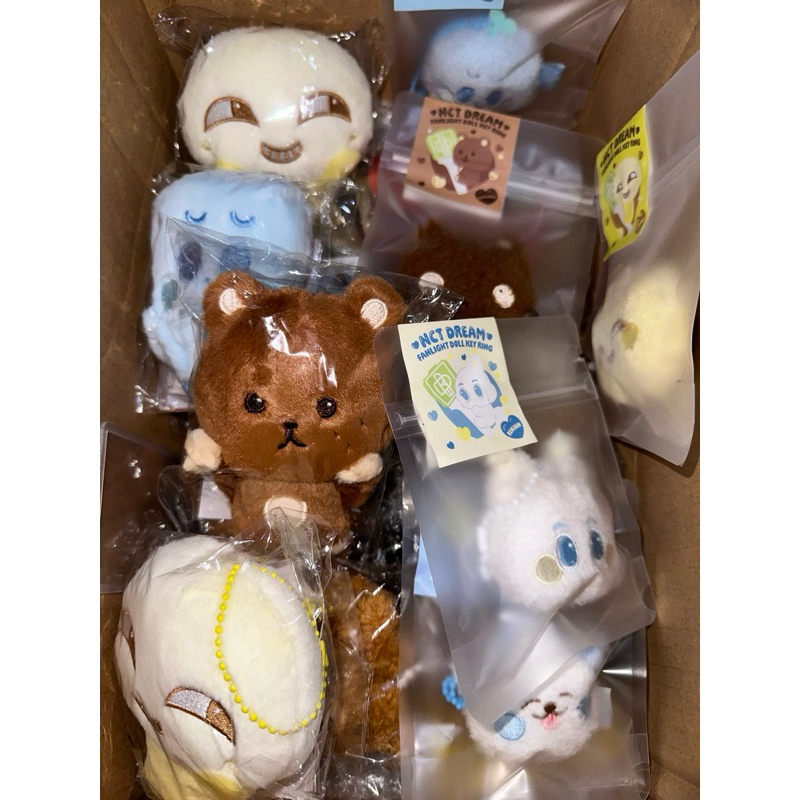 [READY STOCK] NCT DREAM MAGNET DOLL & FANLIGHT DOLL
