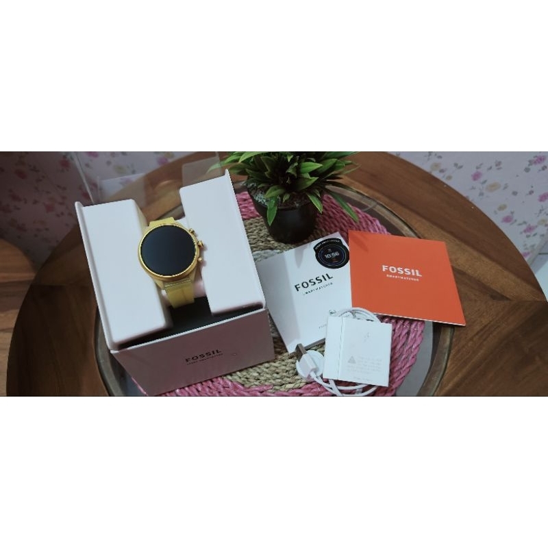 PRELOVED PL SECOND JAM FOSSIL SMARTWATCH SMART WATCH GEN 4 KUNING