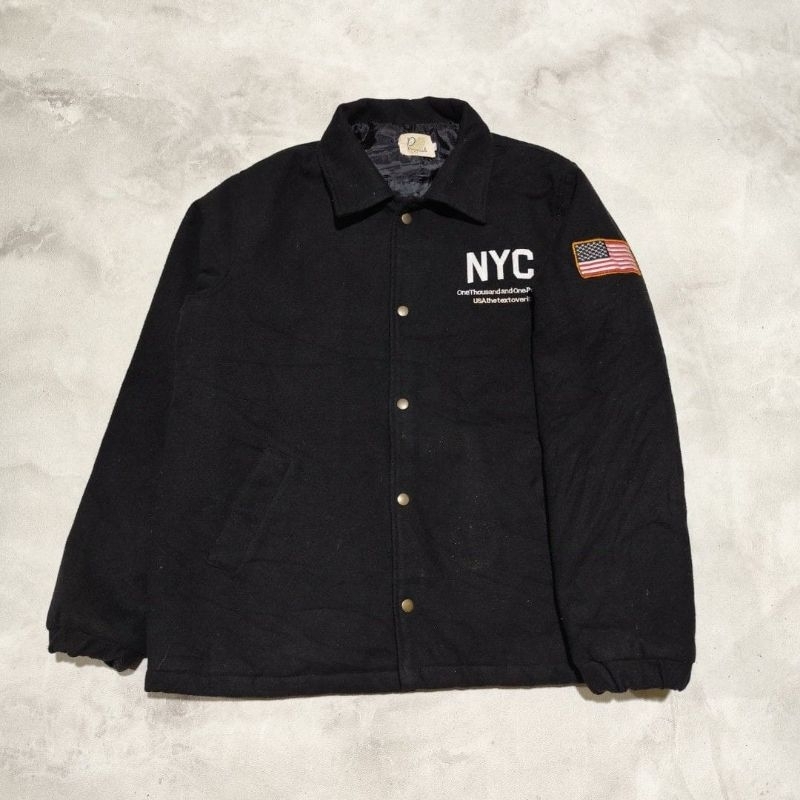 Jaket coach tebal pria peanuts hitam