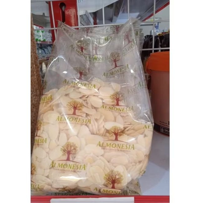 

Almonesia Kacang Almond Slice 50gr / 250gr