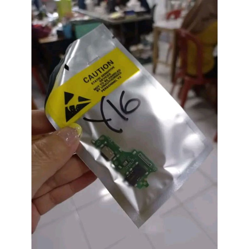 papan board cas Vivo Y16