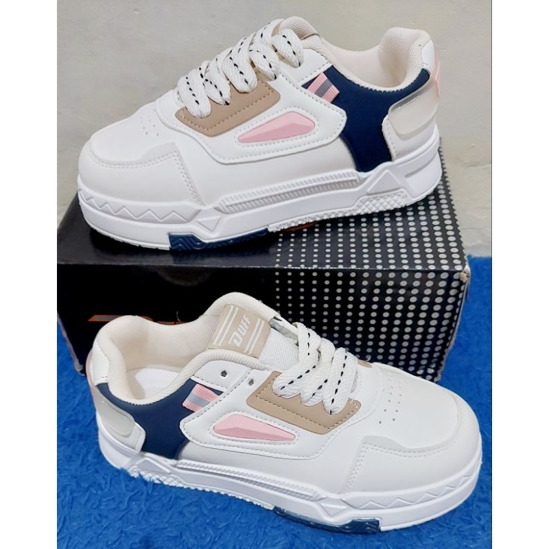 Sepatu Duff Putih