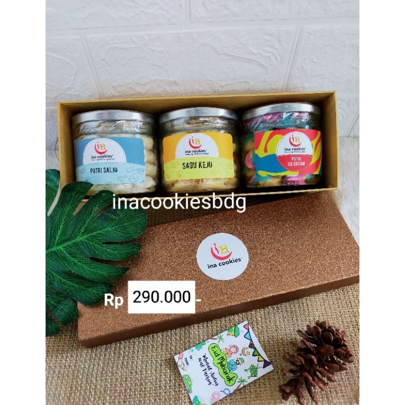 

hampers isi 3 jar ina cookies free Kartu Ucapan