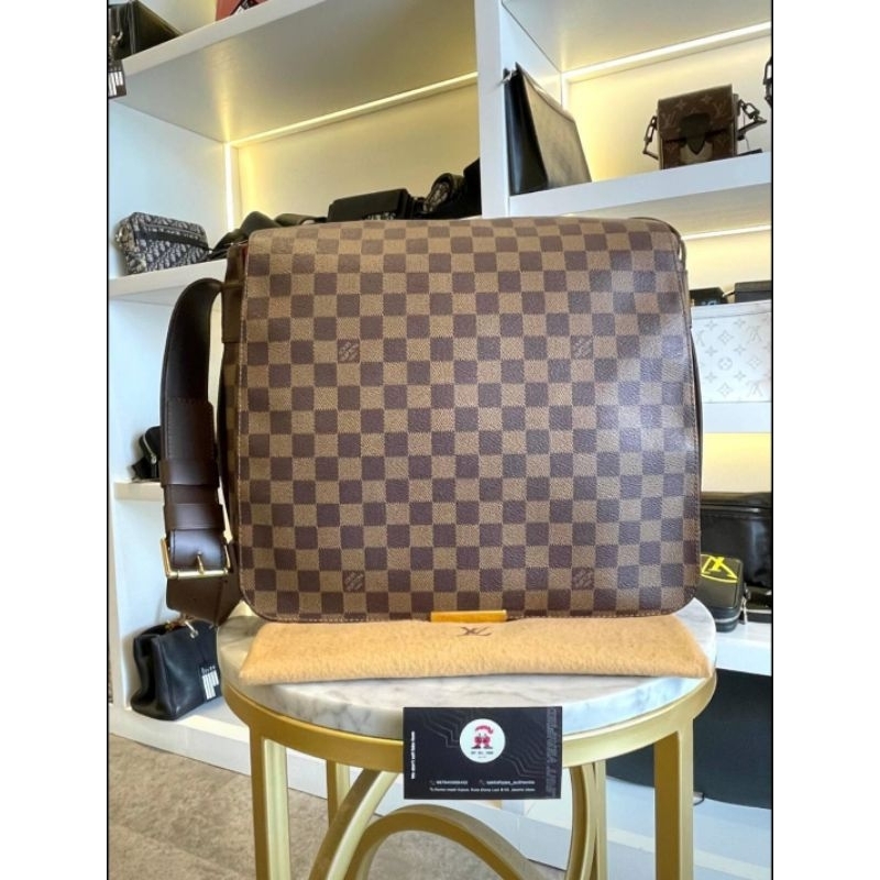 Louis Vuitton Damier Messenger Bag