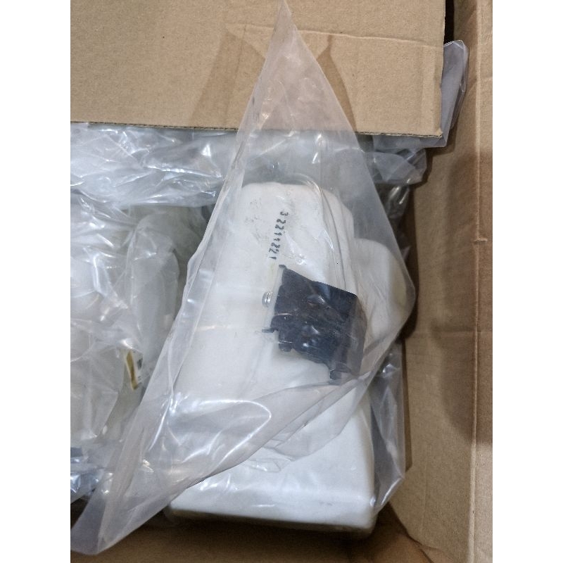 Tabung Wiper Tank Washer Asli Mitsubishi L300 Diesel