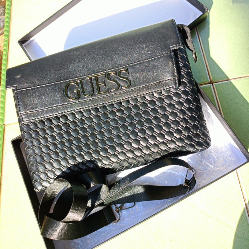 Preloved clutch Guess Tas premium pria/wanita Tangan Hitam