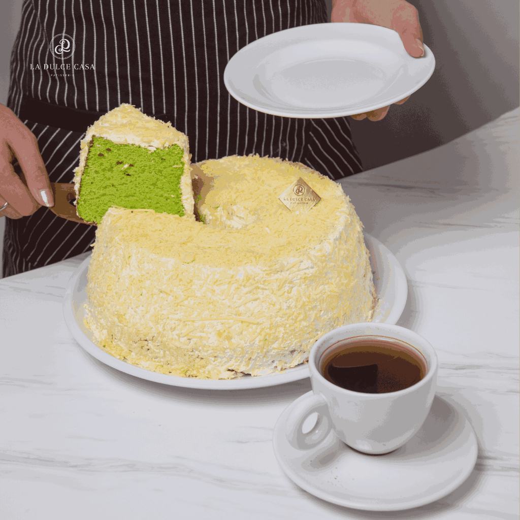 

Chiffon Cake choux cake kue hampers gift set kado birthday