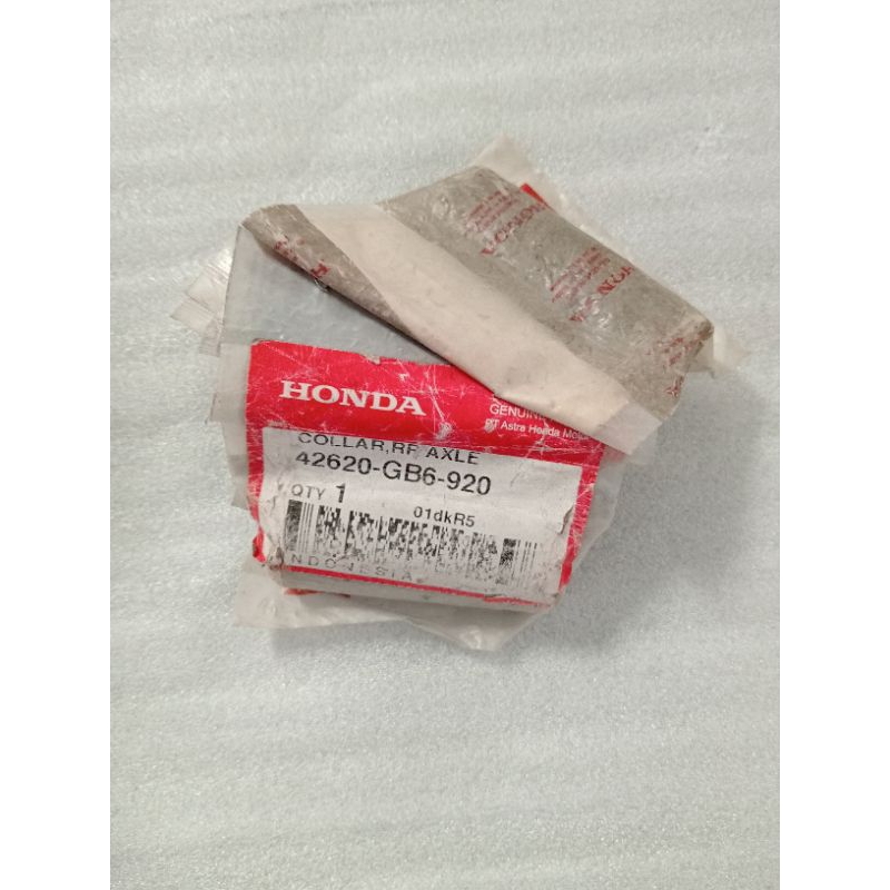 42620-GB6-920 Collar RR Axle Bos Bush Tromol Roda Belakang Grand Prima Supra Kharisma  original Ahm