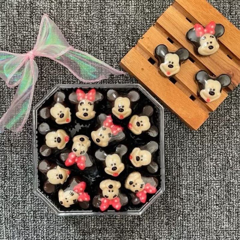 

coklat premium karakter mickey mouse toples 250gr