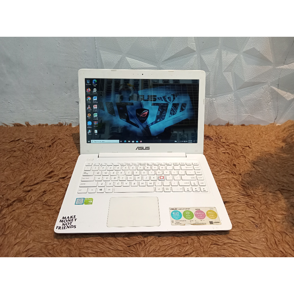 Laptop Asus A456U ram 4gb hdd 1tb core i5 gen7 NVIDIA GeForce 930mx no minus