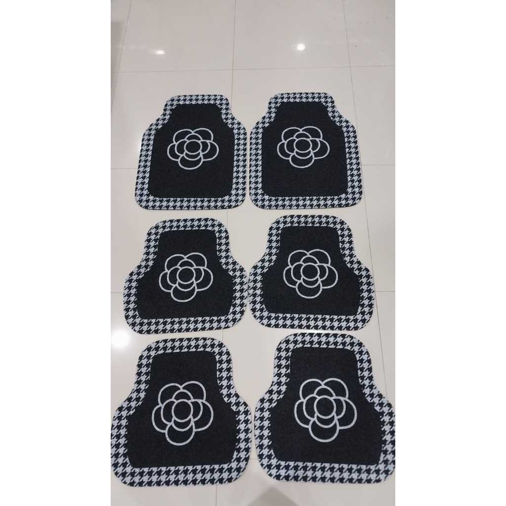 Karpet Rumput 3 Baris Alas Kaki Mobil Bunga Daisy