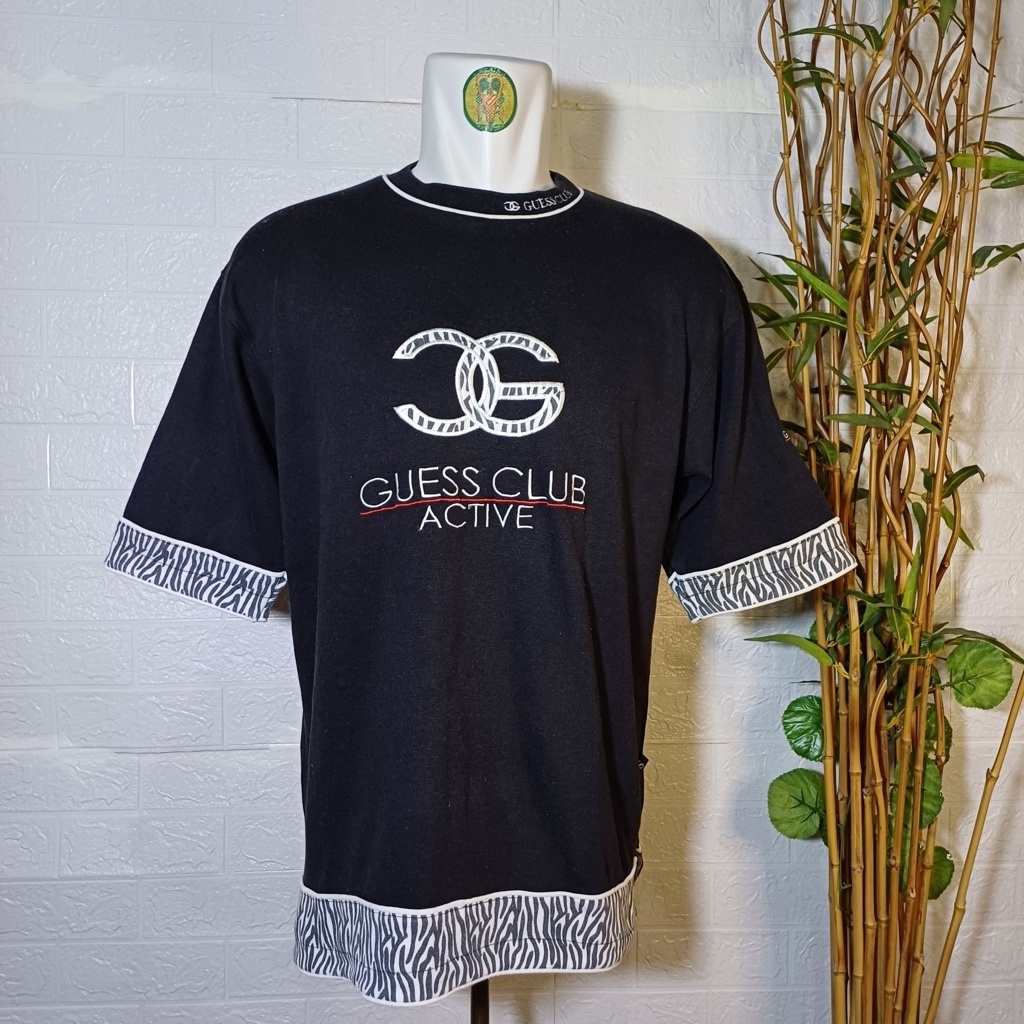 KAOS GUESS CLUB ACTIVE, SIZE L (SECOND BRANDED) HITAM, PT63