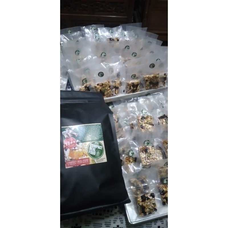 

granoya granola energy bar protein tjnggi serat tinggi tanpa telur tanpa tepung kurma kacang almond biji labu cekilan serat berserat tinggi