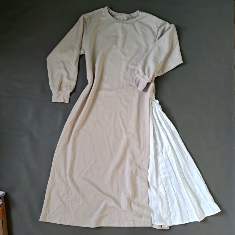 long dress gamis maxi uniqlo gu original / dress gamis cream new pl