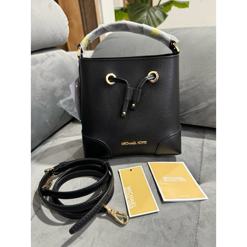 tas Michael Kors black authentic