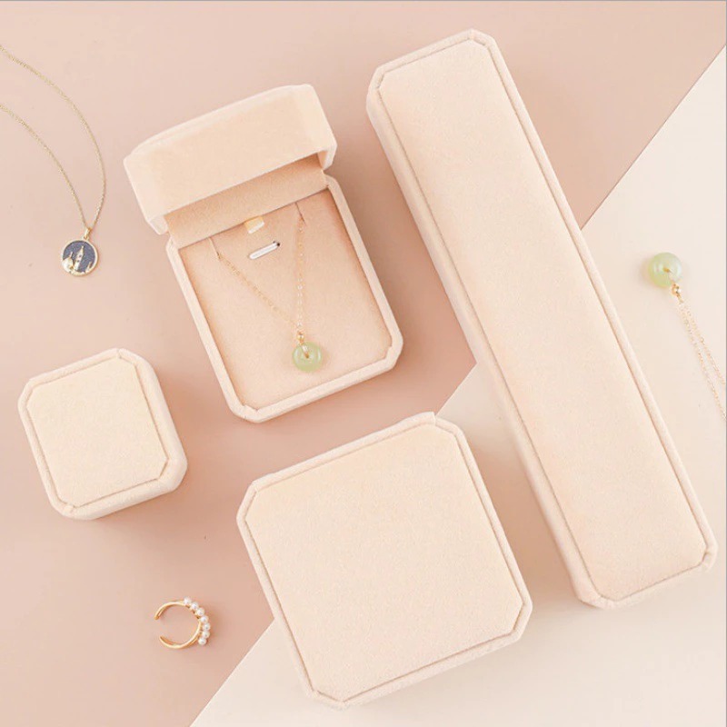 

Summertimes Jewelry - Kotak Kalung Berbahan Beludru Tempat Seserahan Necklace Box Kotak Perhiasan Penyimpanan Mewah Aesthetic Velvet Import Kado