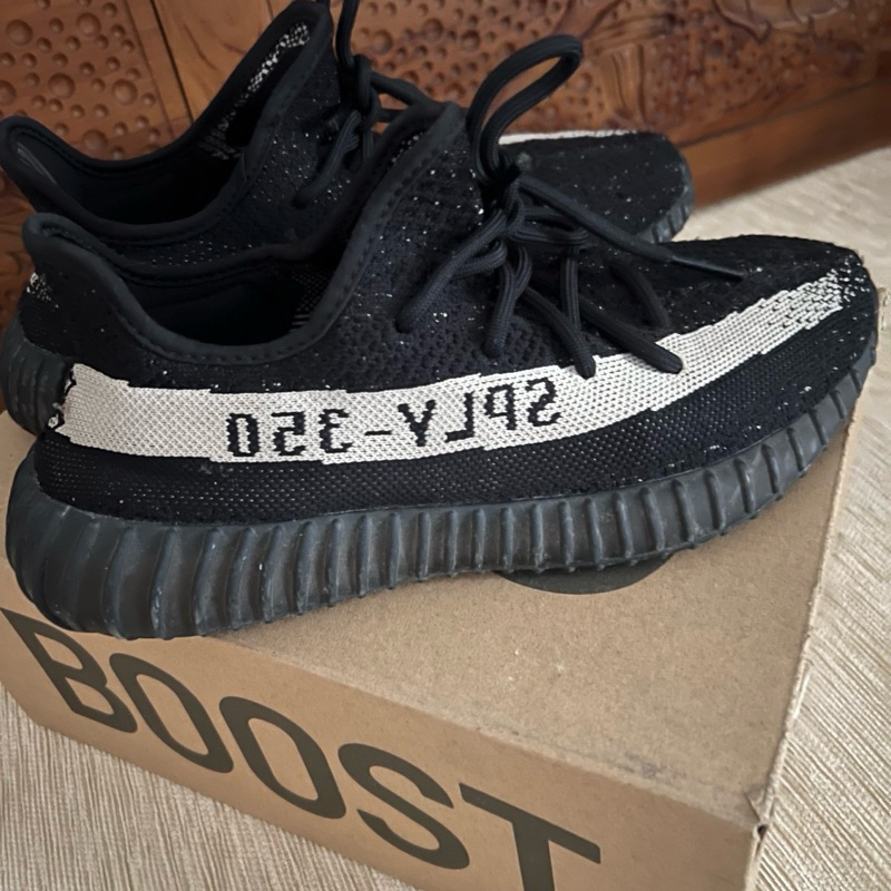 Adidas Yeezy Boos 350 V2 Oreo Original Second