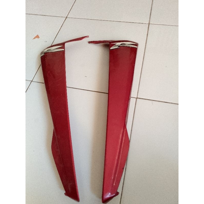 sayap Revo lama merah ori