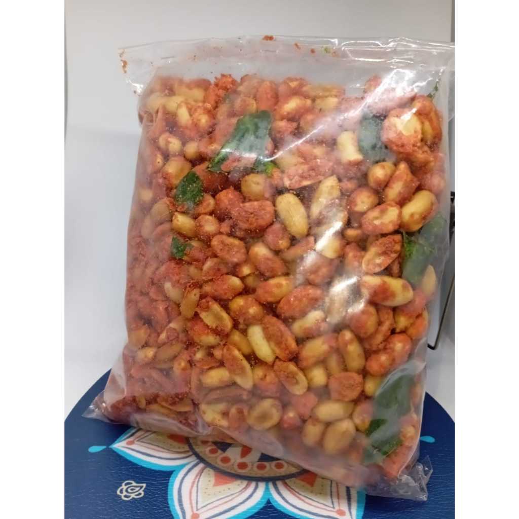 

Grosir 1 Kg Kacang Thailand Daun Jeruk Pedas Gurih