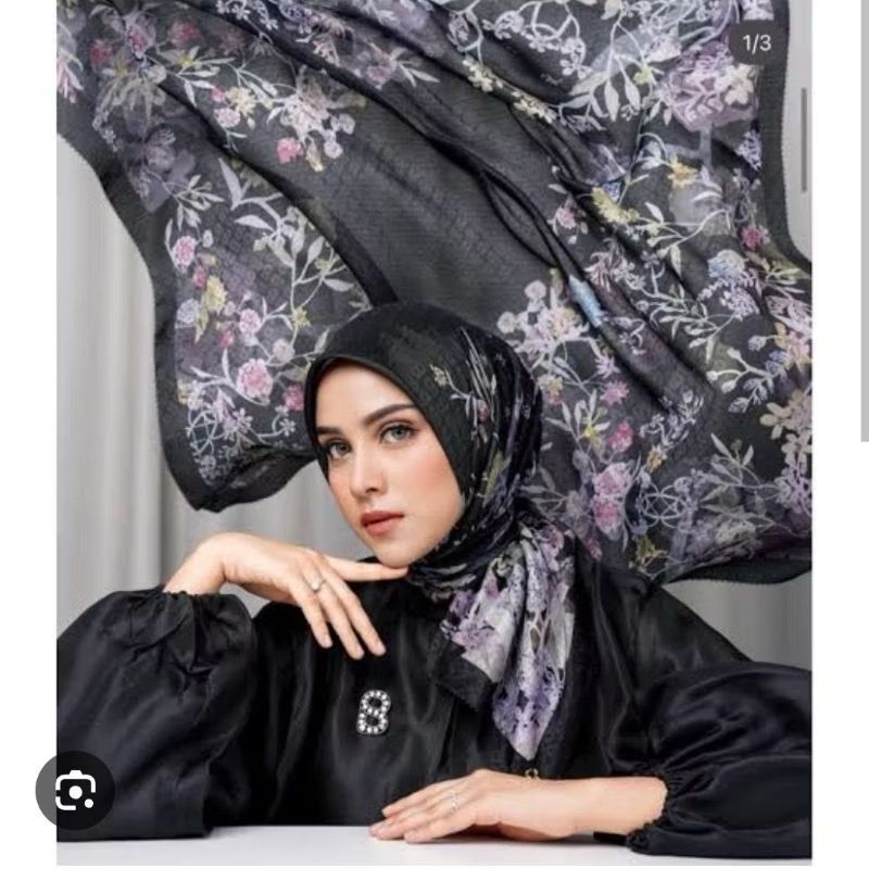 new buttonscarves parade series black orchid