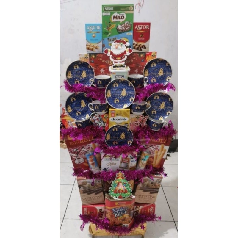 

Parcel Imlek JUMBO Hampers CNY TeaSet Snacks Minuman Premium Mewah Jumbo Set
