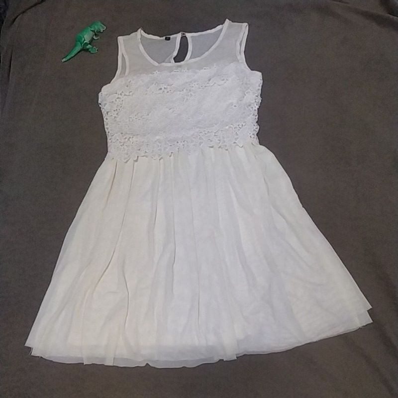 DRESS PESTA CANTIK WANITA [ PRELOVED ]