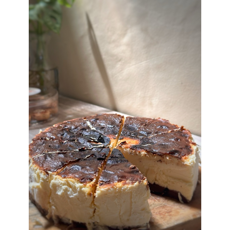 

Burnt Cheesecake Chewy Brownies Premium