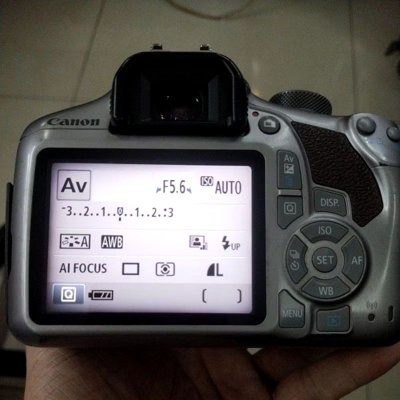 kamera canon 1300d wifi/dslr bekas/second